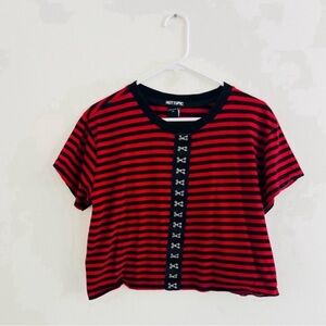 SOLD - Hot Topic Red & Black Striped Cropped Tee, Size Large